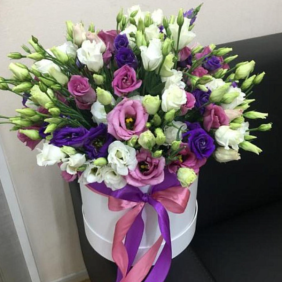  Kemer Çiçek Siparişi Renkli mor beyaz Pembe Lisyantus Aranjman
